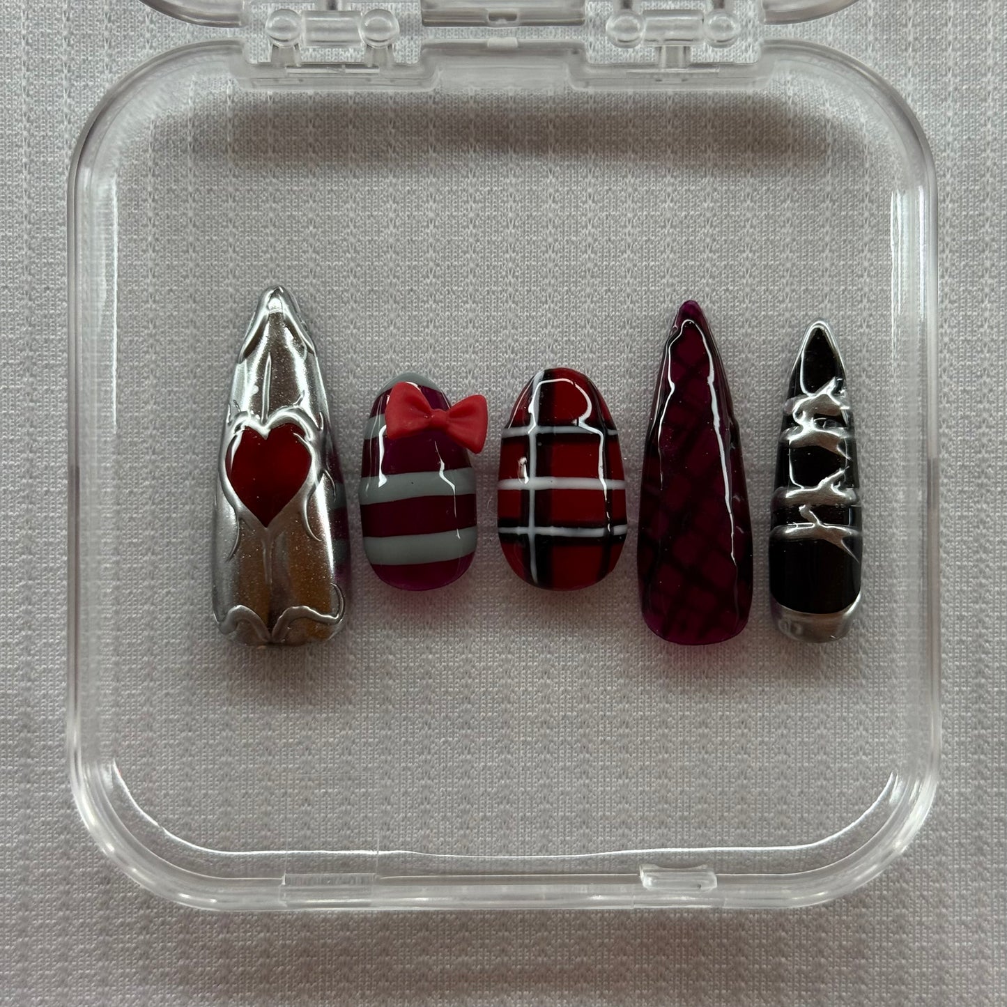 HEARTTHROB CAITLYN & HEARTACHE VI