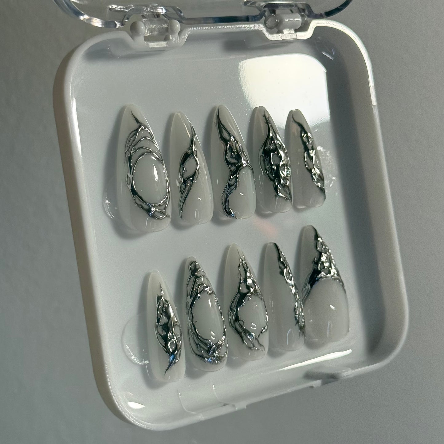 LIQUID METAL