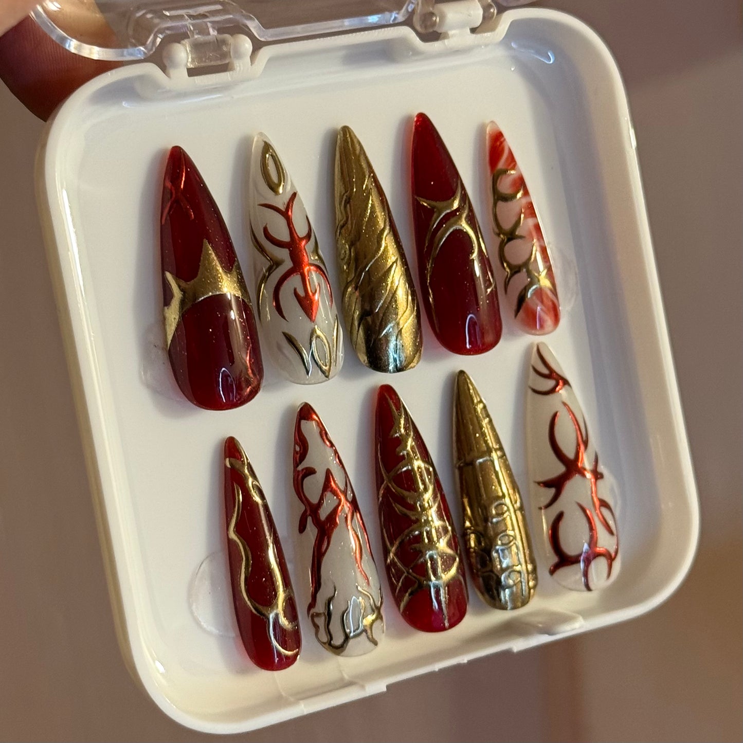 CHOSEN OF THE WOLF AMBESSA