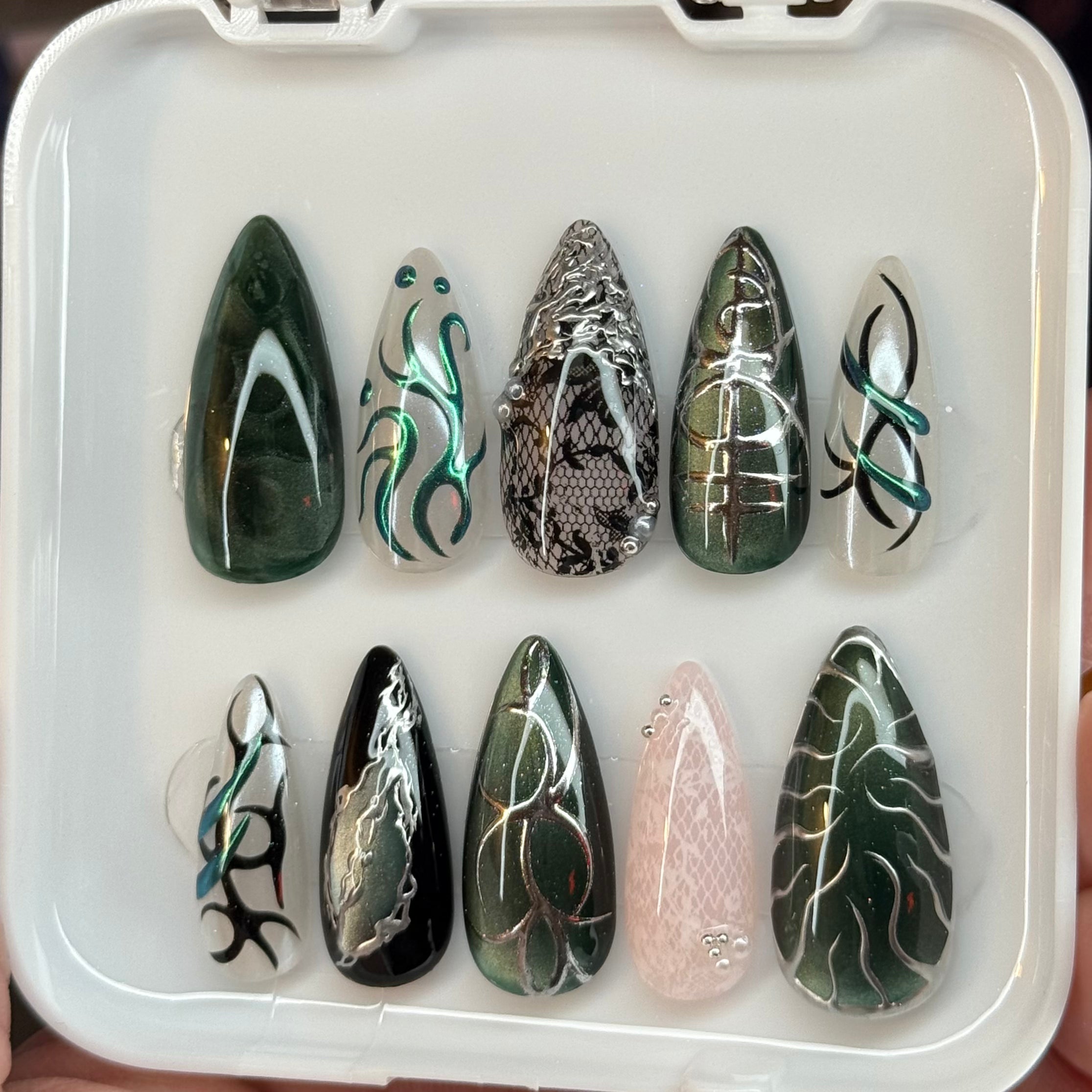 Selected Variant Image